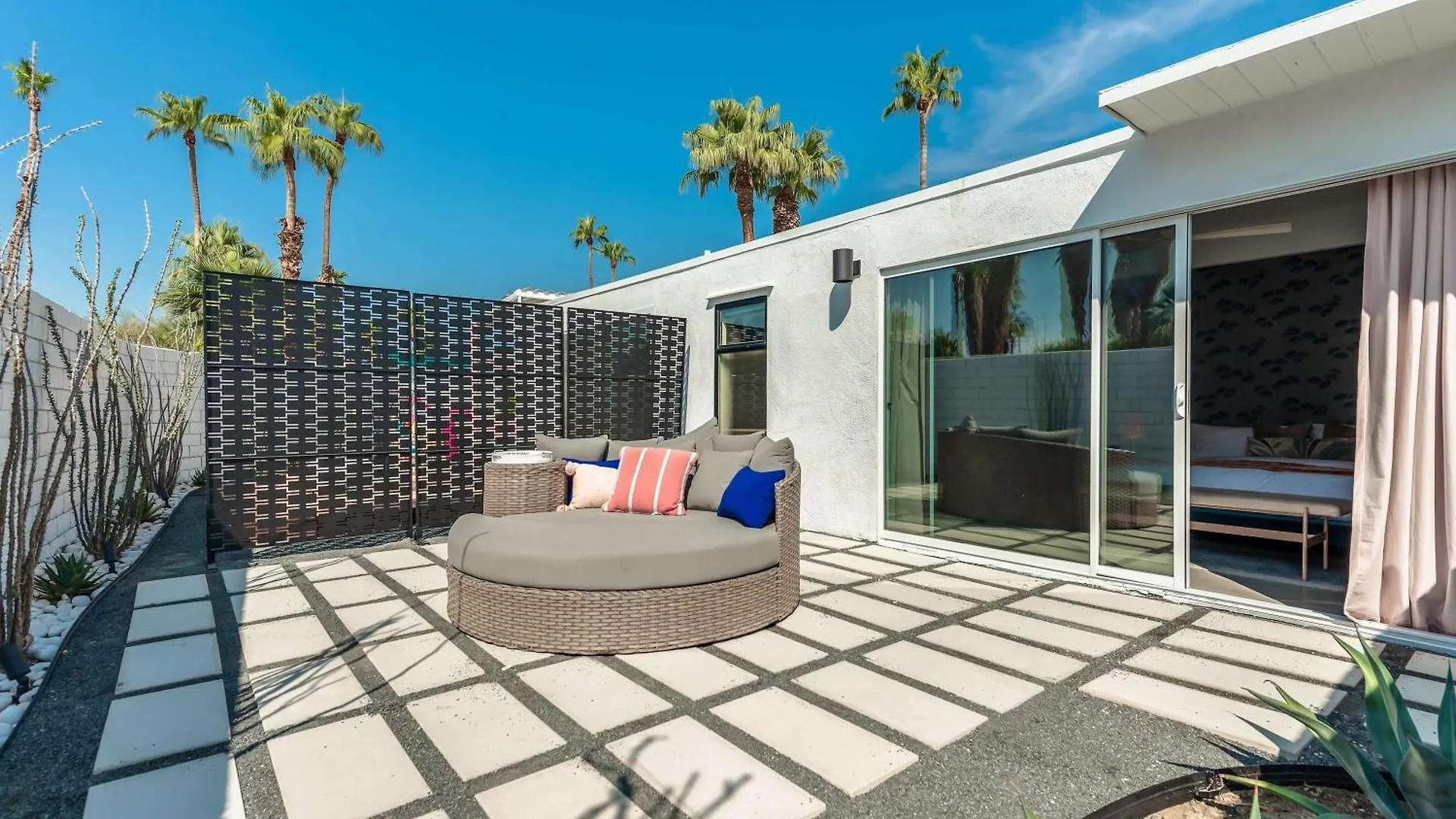 Retro Chic Oasis Saltwater Pool Spa & Mnt Views بالم سبرينغس بيت للعطل