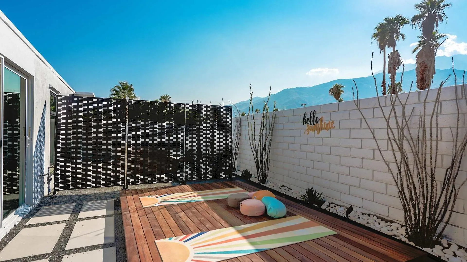 Retro Chic Oasis Saltwater Pool Spa & Mnt Views بالم سبرينغس بيت للعطل