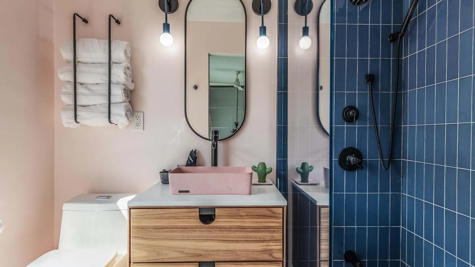 Retro Chic Oasis Saltwater Pool Spa & Mnt Views بالم سبرينغس