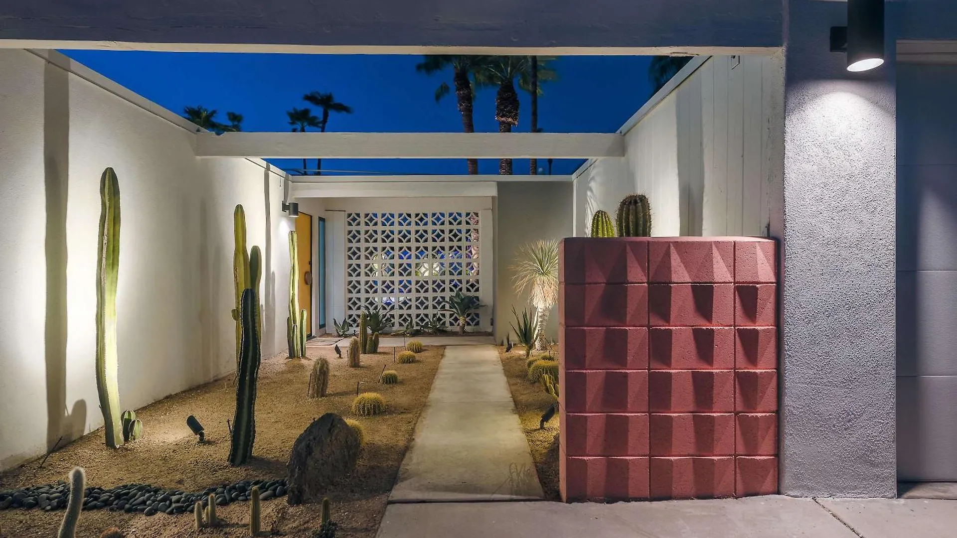 Retro Chic Oasis Saltwater Pool Spa & Mnt Views بالم سبرينغس 0*,  الولايات المتحدة الأمريكية