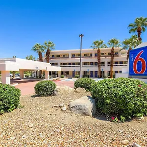 3* Hotel 6-palm Springs, Ca - Downtown
